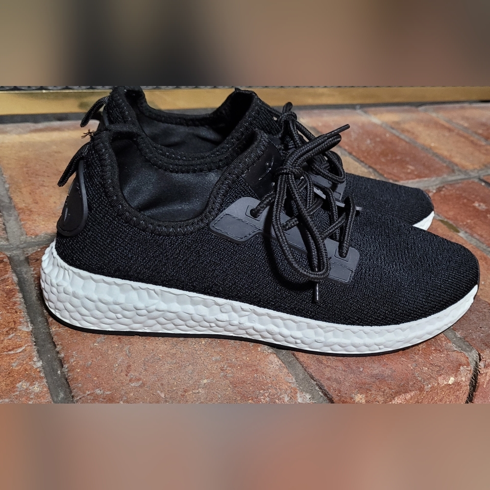 $10 Sale Black Slip on Sneakers Danskin Vibe Women's Sneaker